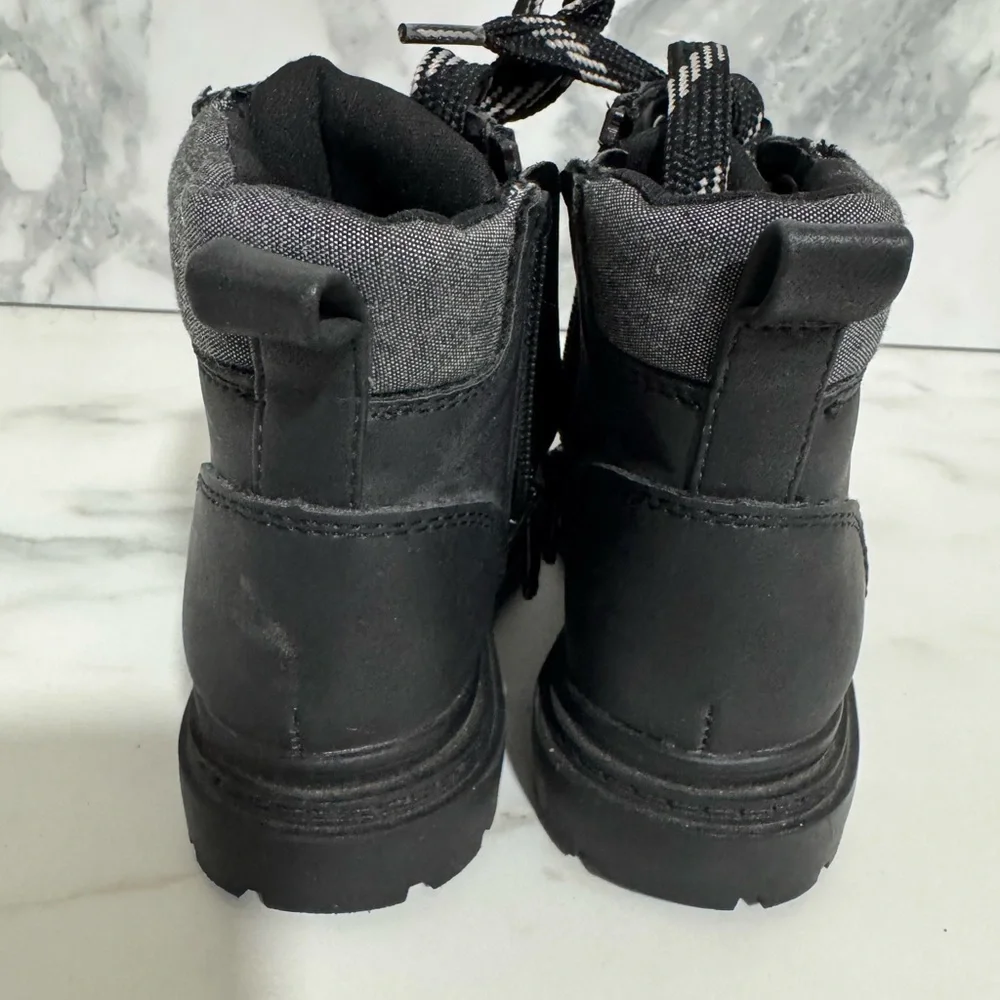 Toddler Black Lace-Up Boots Size 6